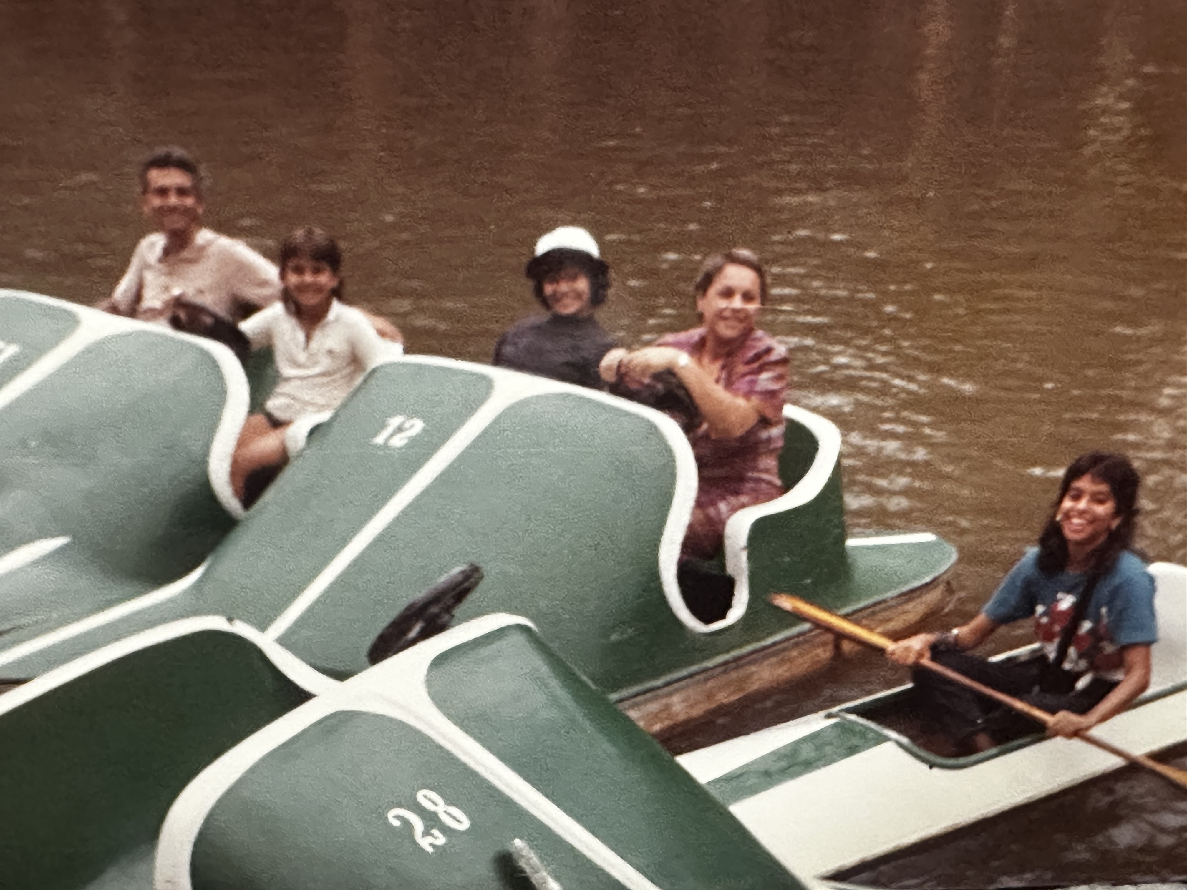 Moelze, Paula, Mary Anne, Auxiliadora e Tiça na viagem em Minas.