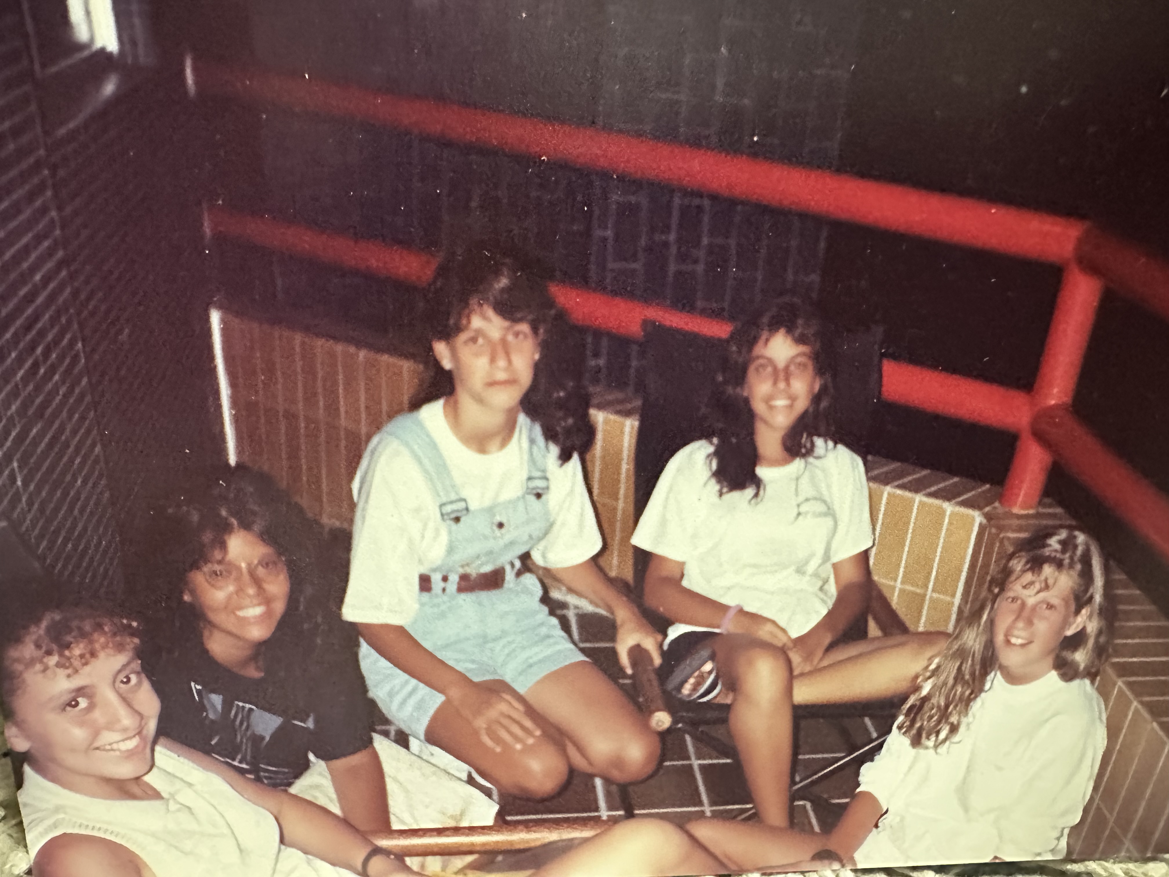 Jercirinha, Mary Anne, Kaléria e Isabela passando a madrugada em claro kkkk no Erick From